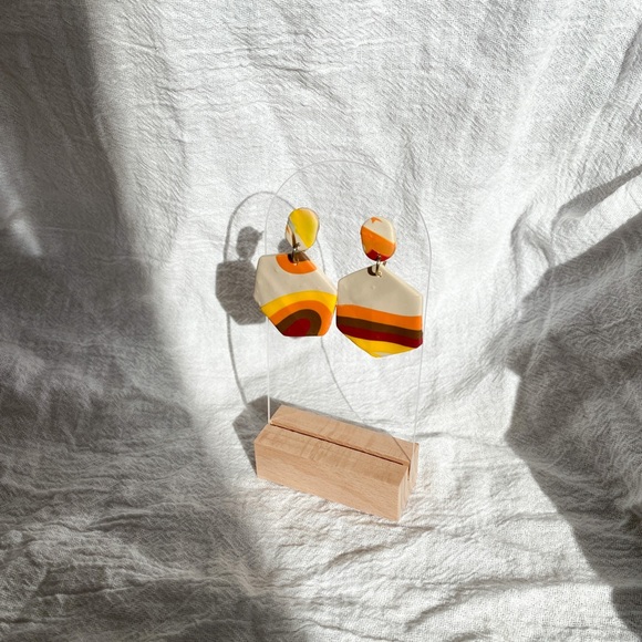 Handmade Retro 70s Geometric Earrings - Picture 5 of 7